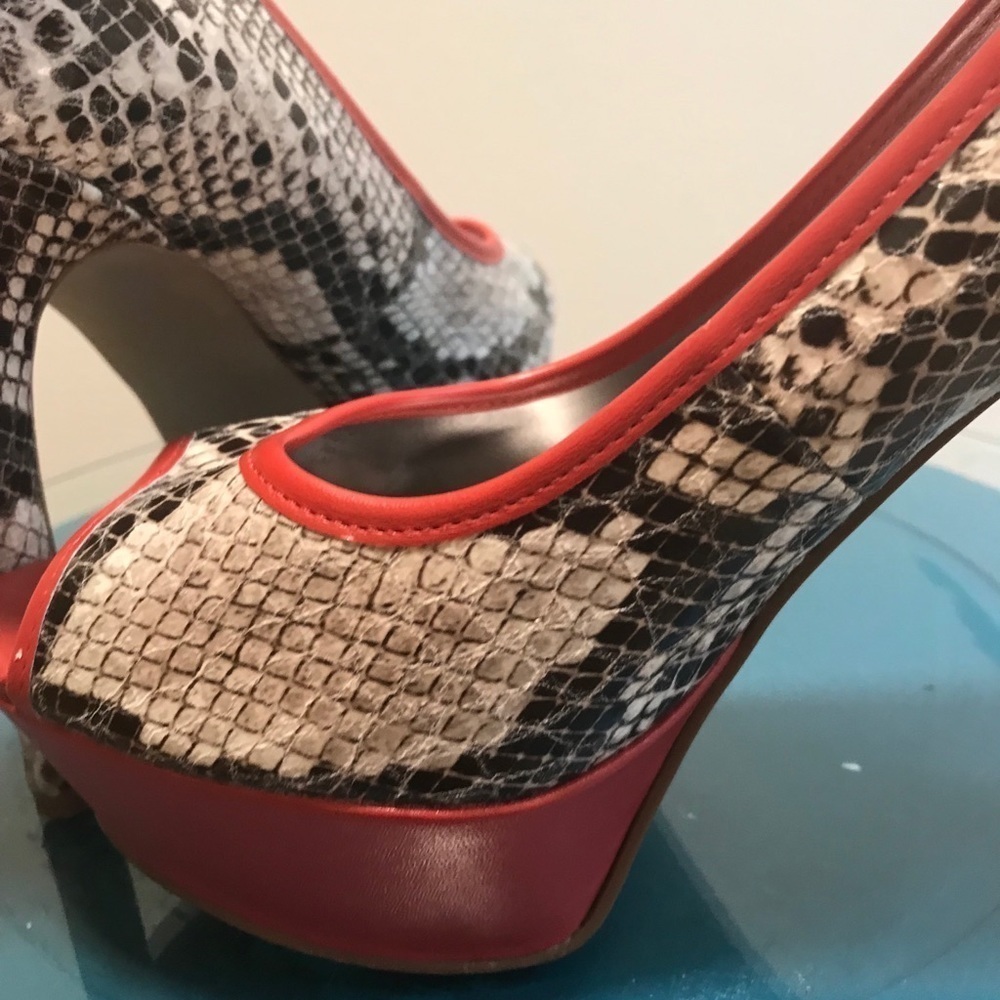 Guess Platform Shoes Size 7.5 - Picture 10 of 16
